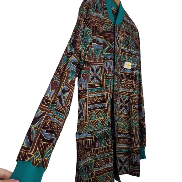 California Scrubs | Tribal Pattern Long sleeve Jacket - Picture 4 of 6